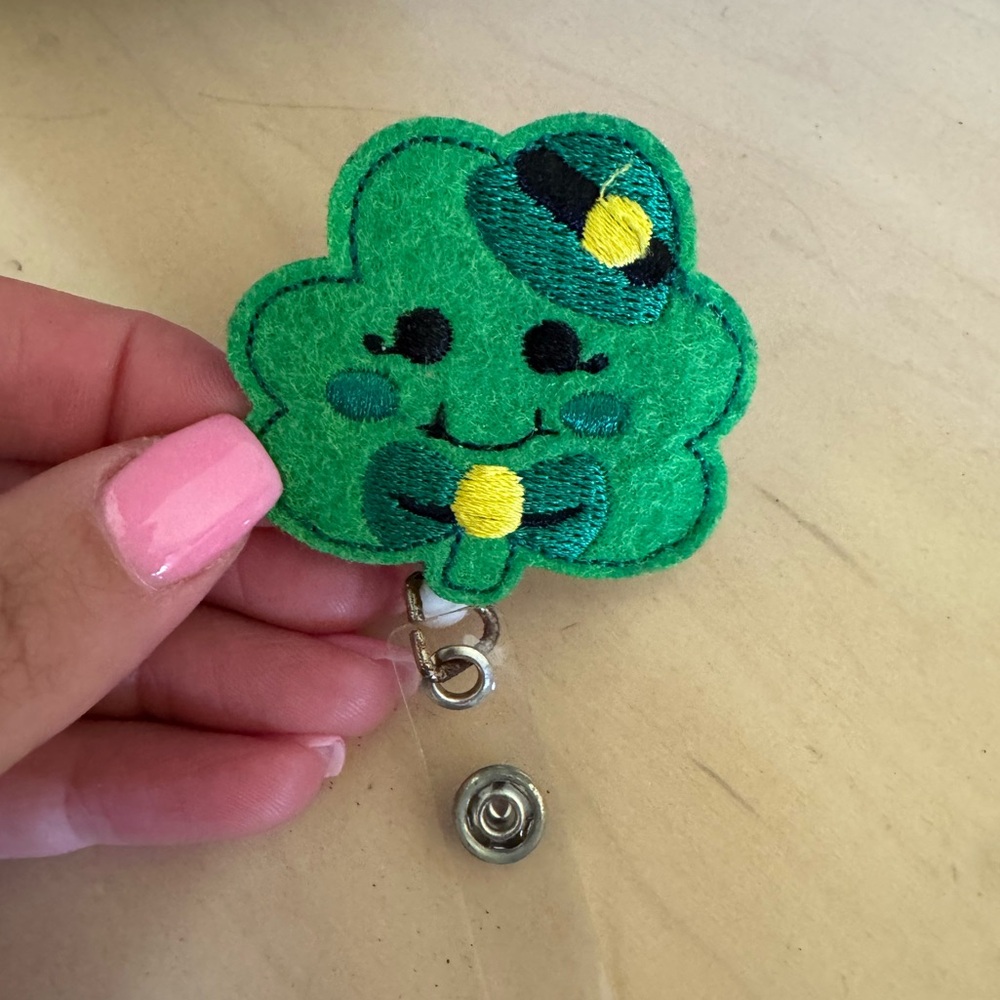 Green Four-Leaf Clover Kids Badge Reel - Cute Felt Accessory